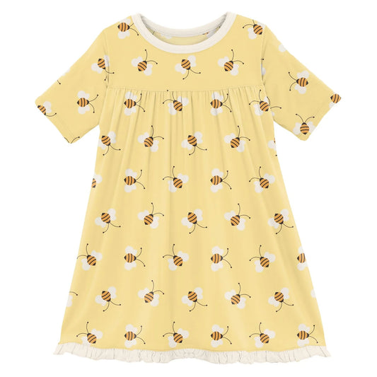 KicKee Print Classic Short Sleeve Swing Dress in Wallaby Bees